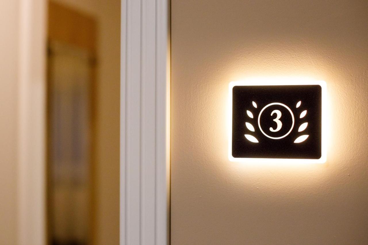 Pensiunea Casa Sturza Bacău エクステリア 写真