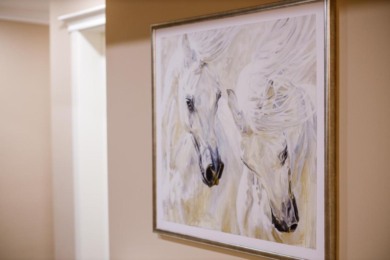 Pensiunea Casa Sturza Bacău エクステリア 写真