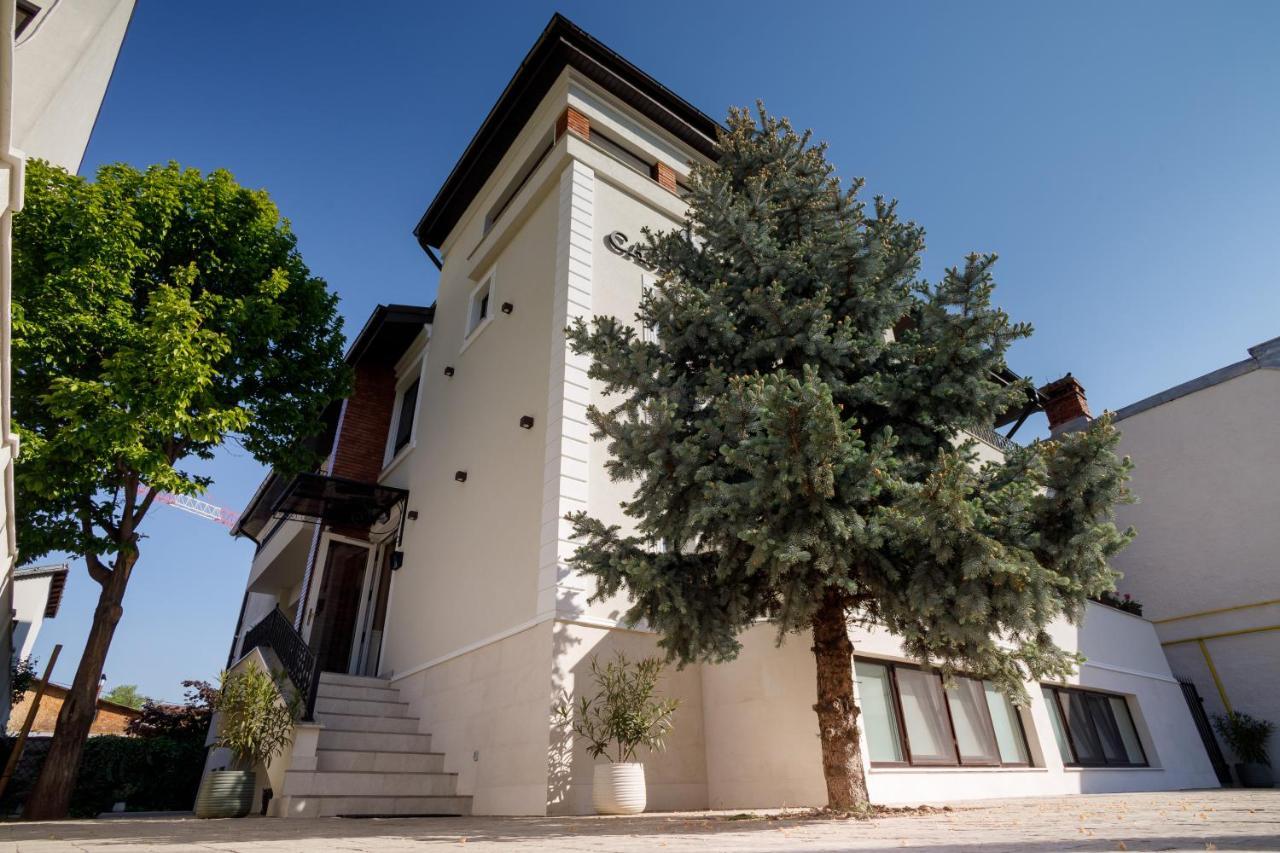 Pensiunea Casa Sturza Bacău エクステリア 写真